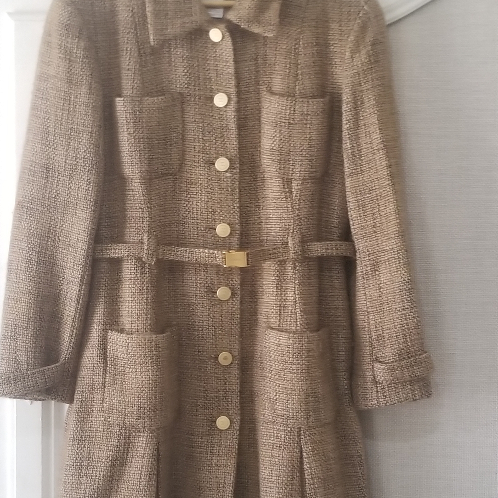 Chanel Women's Brown Tweed Coat - Picture 2 of 11